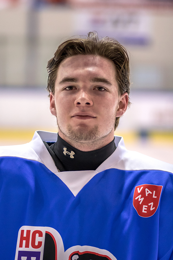 Jakub Jenáček #25